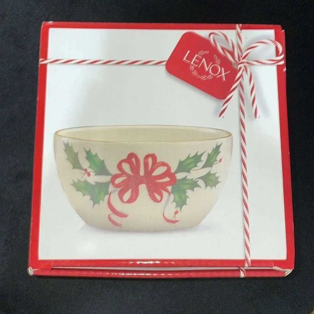 NIB Lenox vintage 16 oz gold rim red bow mistletoe luxury holiday ceramic bowl